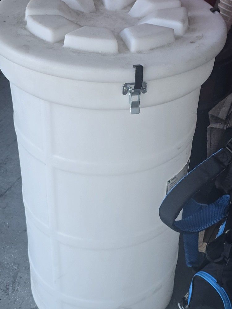 Translucent White barrel
