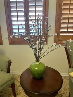 Base With Flowers, Green Vase, Good Condition