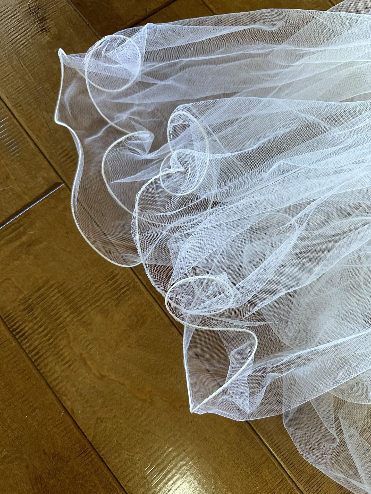 New Royal Length - Bridal Veil with Comb - 120” Long