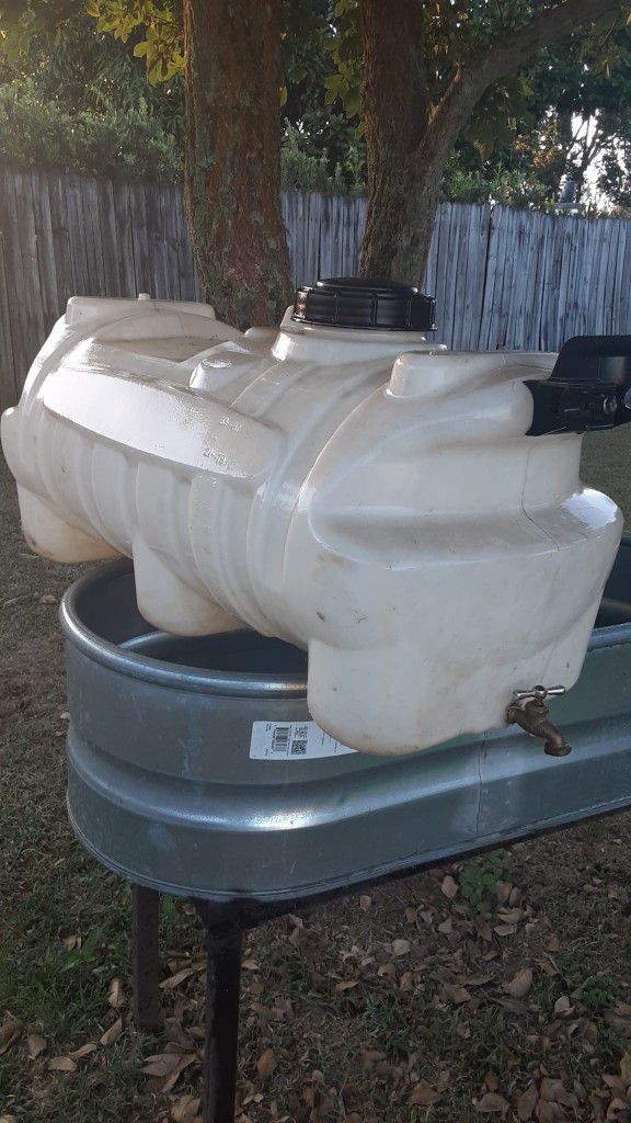 Water Tank 25 Gallons 