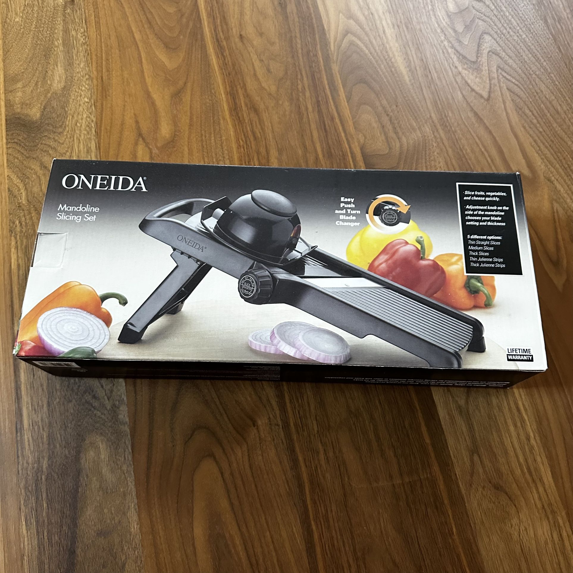 Oneida Mandoline Slicing Set