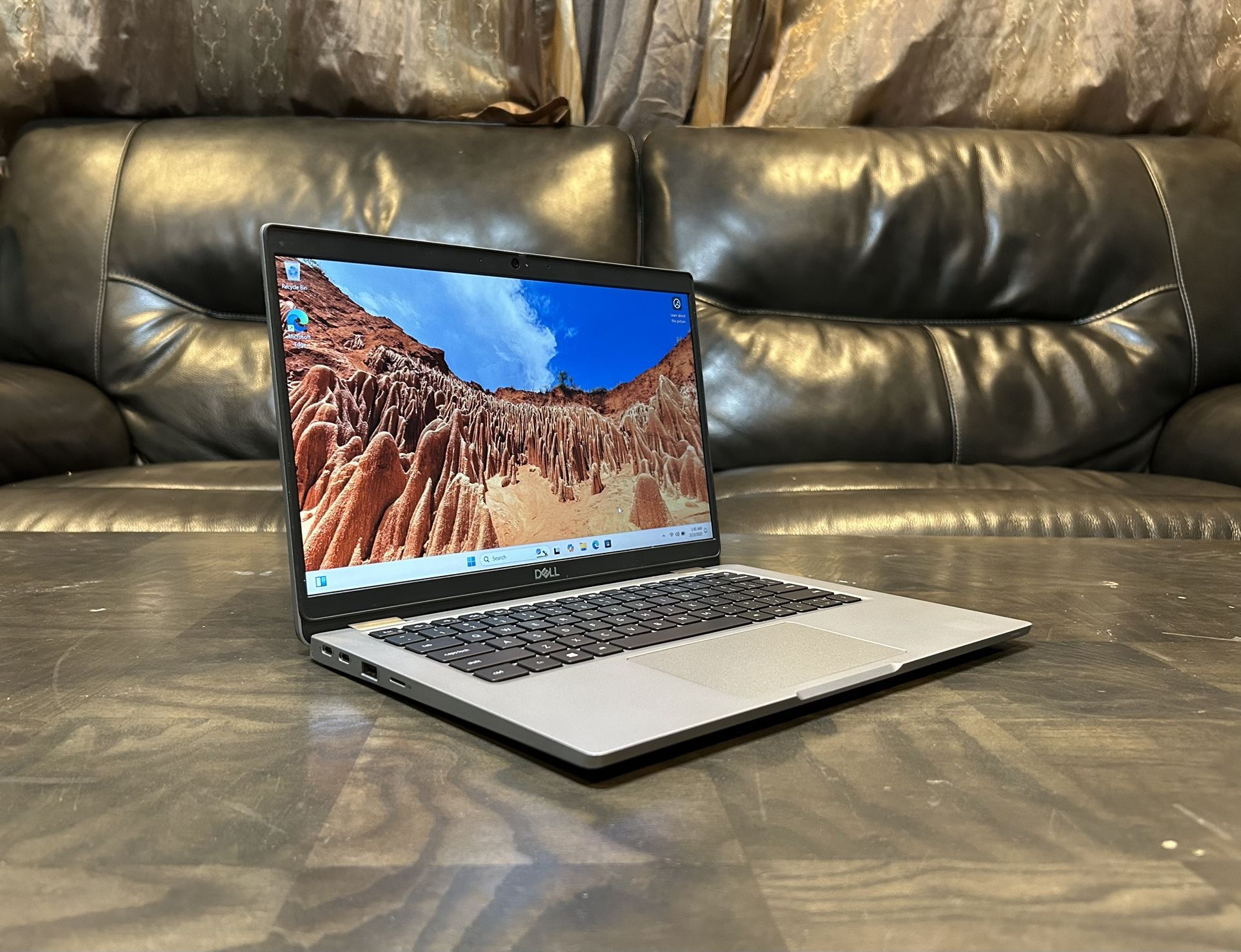 DELL Latitude 5320 13.3” inches Core i5 11th gen 16GB RAM 256GB SSD HDMI USB C Windows 11 laptop computer