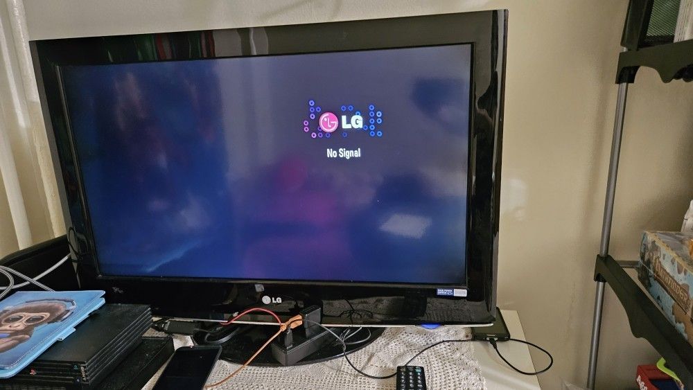 LG 32 Inch TV