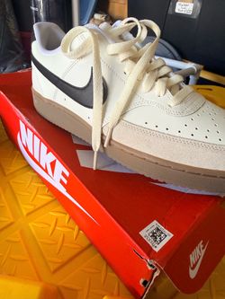 Nike shoes MENS 10.5
