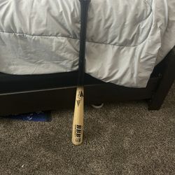Wood baseball bat 