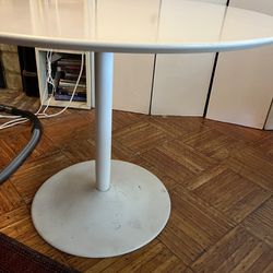 Round White 40 Inch Dining Table