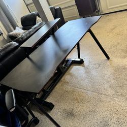 DESINO Gaming Desk 55 inch PC Computer Desk- Great Condition