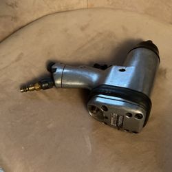 1/2 “ pneumatic impact wrench