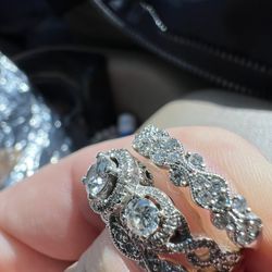 Engagement Ring With 2 Wedding Bands