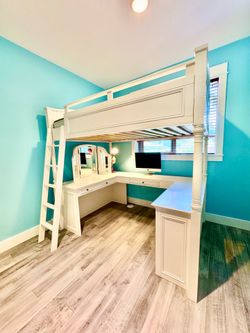 PB TEEN Chelsea Vanity Loft BED