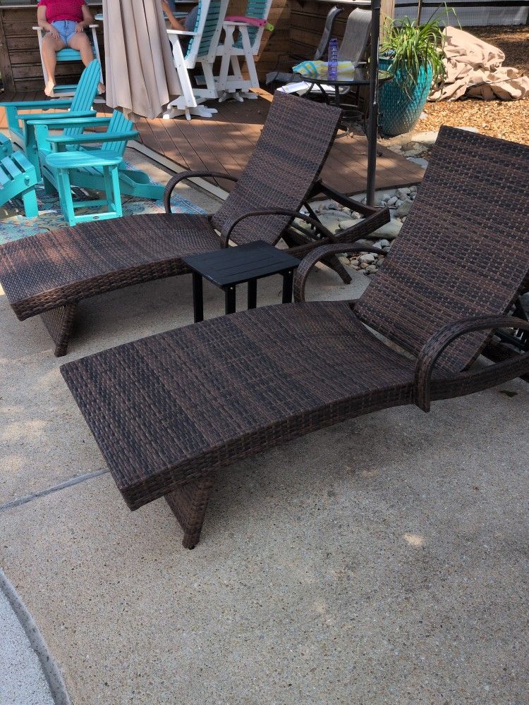 Rattan Chaise Loungers Pristine Set Of 2