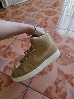Womens Brown Nikes 7.5