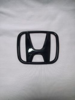 Generic Aftermarket part 75700-SMT-E00 EMBLEM, FRONT (H) GLOSSY BLACK for Honda