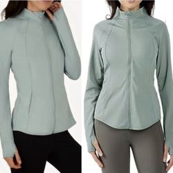 NWOT Yogalicious Lux Ultra Soft Lightweight Full Zip Yoga Jacket with Pockets M