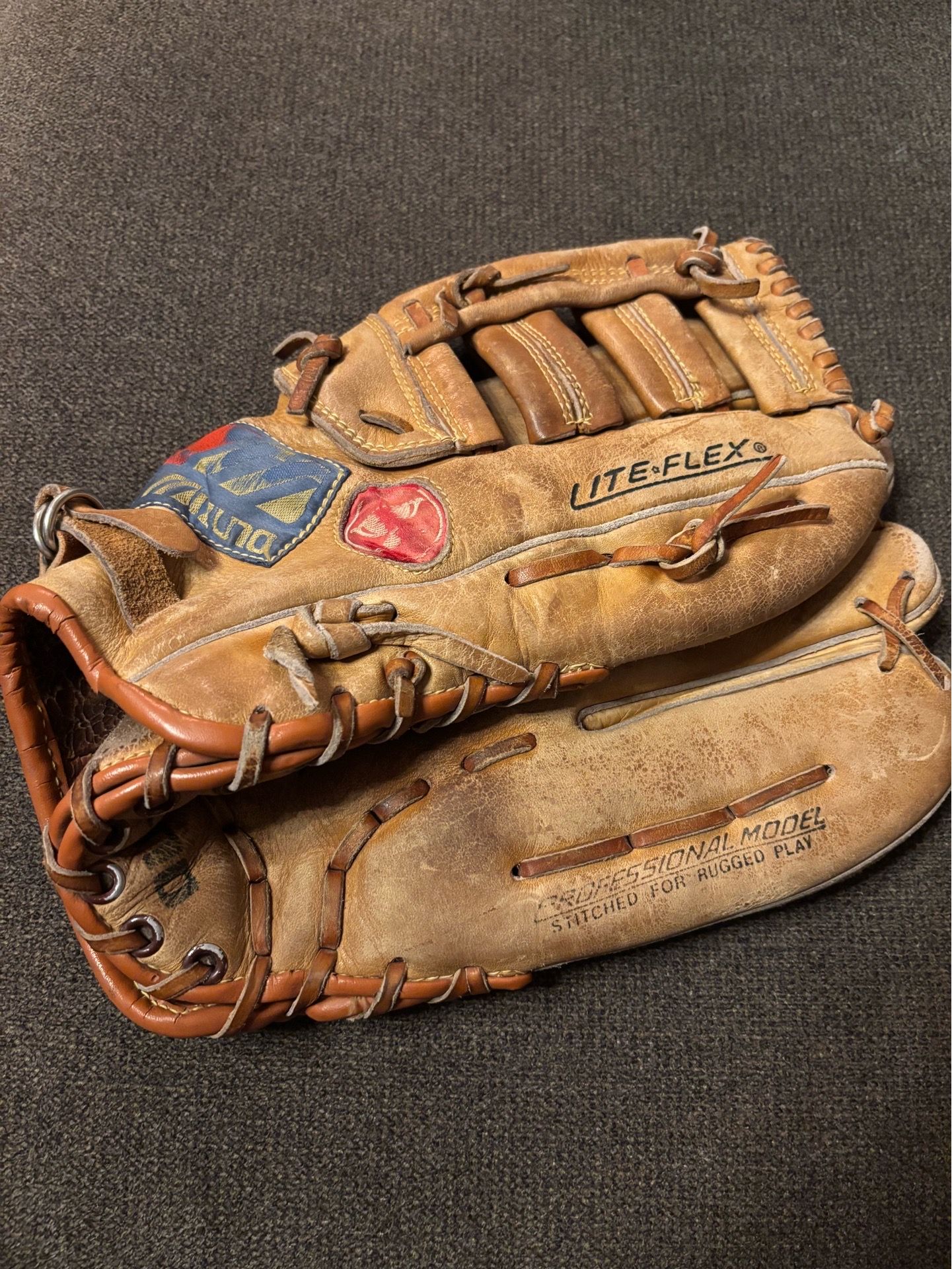 Mizuno RHT 12.5” Baseball Glove