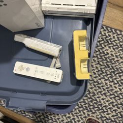 Wii Console, Gaming Tools, Half Dozen Games (including Dance And Cheer Game)