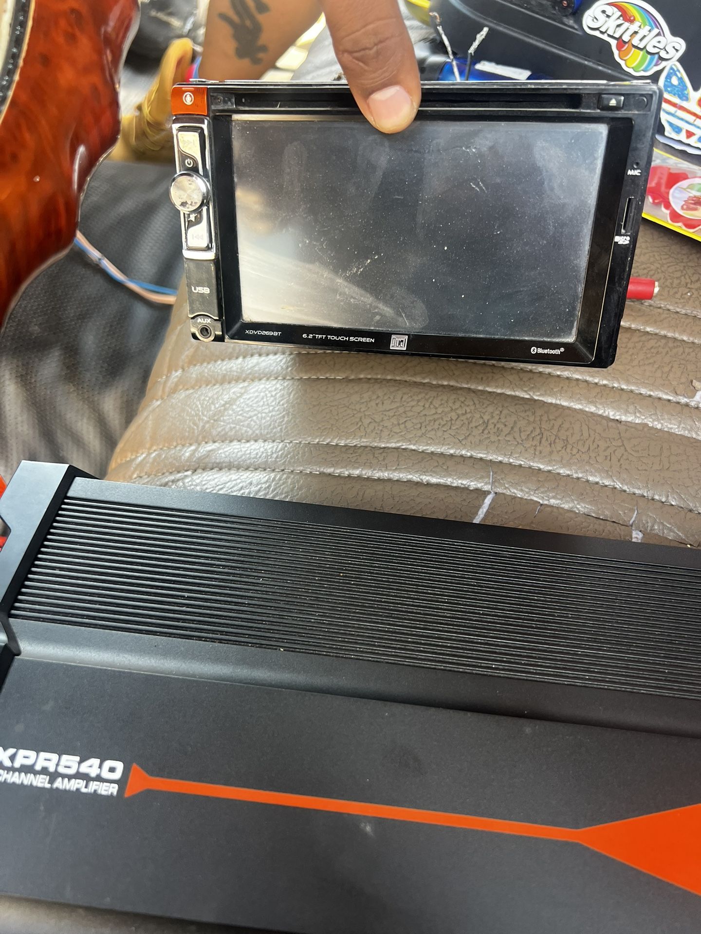 DUAL 6.2 TOUCH SCREEN AND 1200 WATT 4 CHANNEL AMP