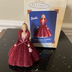 Hallmark Keepsake Barbie 2002