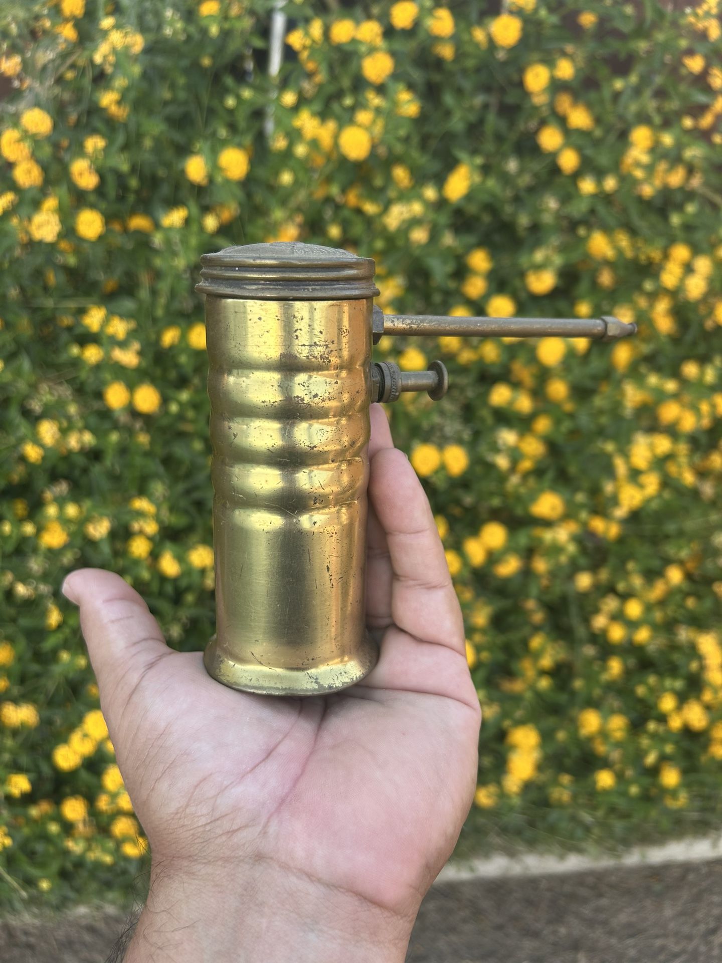Eagle No. 66 Brass oiler in great condition