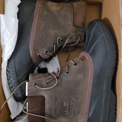 Size 12 SOREL MEN BOOTS 