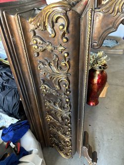 High End Middle Table