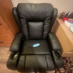 Brand New Coach With Heat Massager, And The Leg Goes Up In Bed Goes Down Brand New