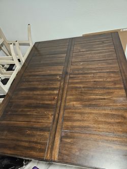 Dinning Table And 4 Chairs