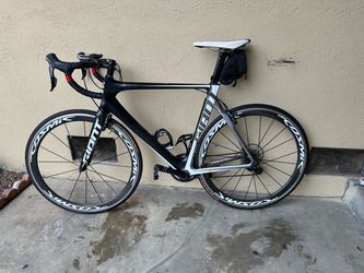 Giant Propel Carbon Road Bike