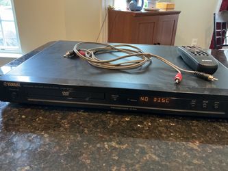 Yamaha DVD-S550 Natural Sound DVD Player