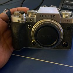 Fujifilm X T4