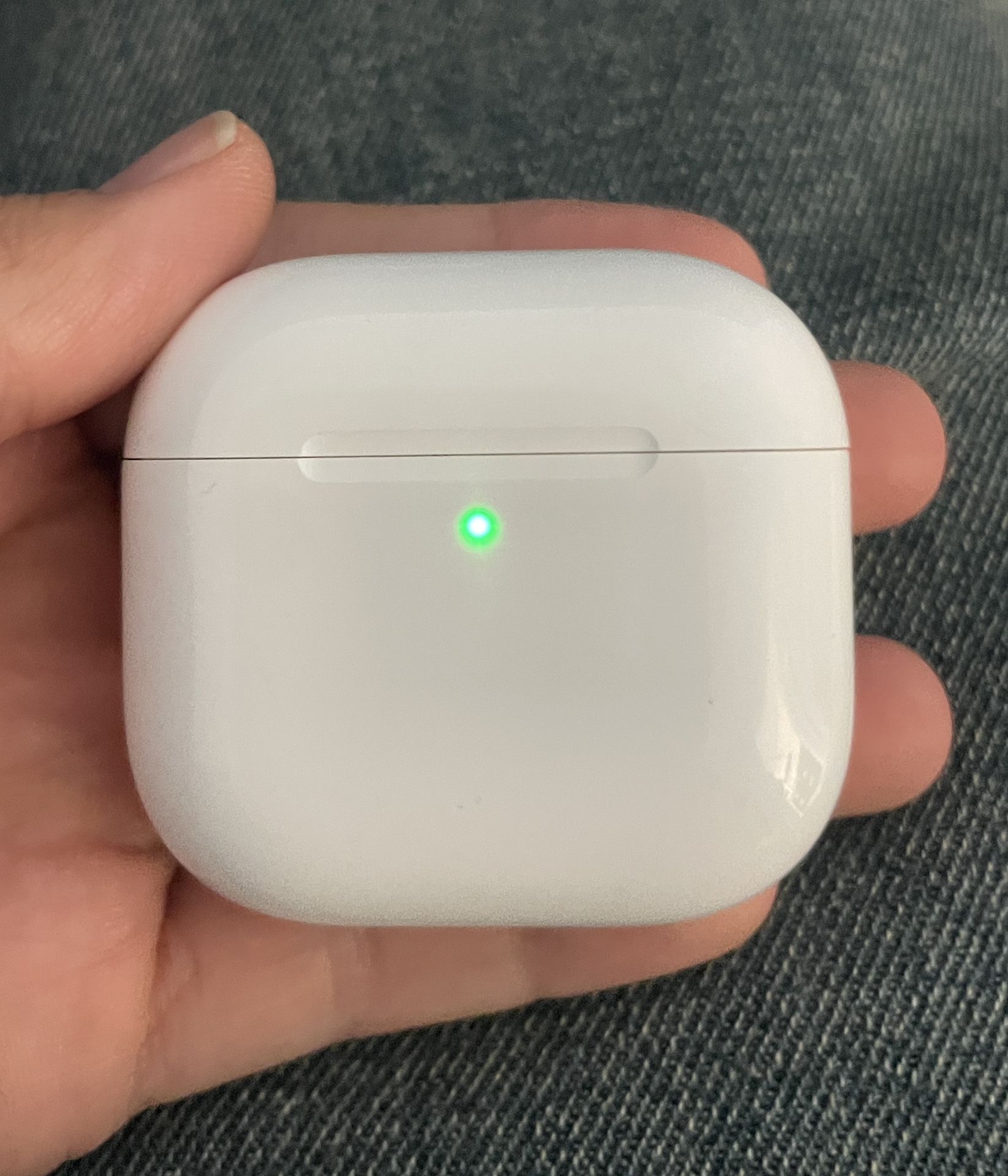 AirPods