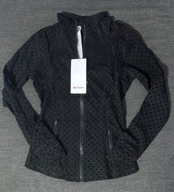 Lululemon polka dot jacket $80 **READ DESCRIPTION**