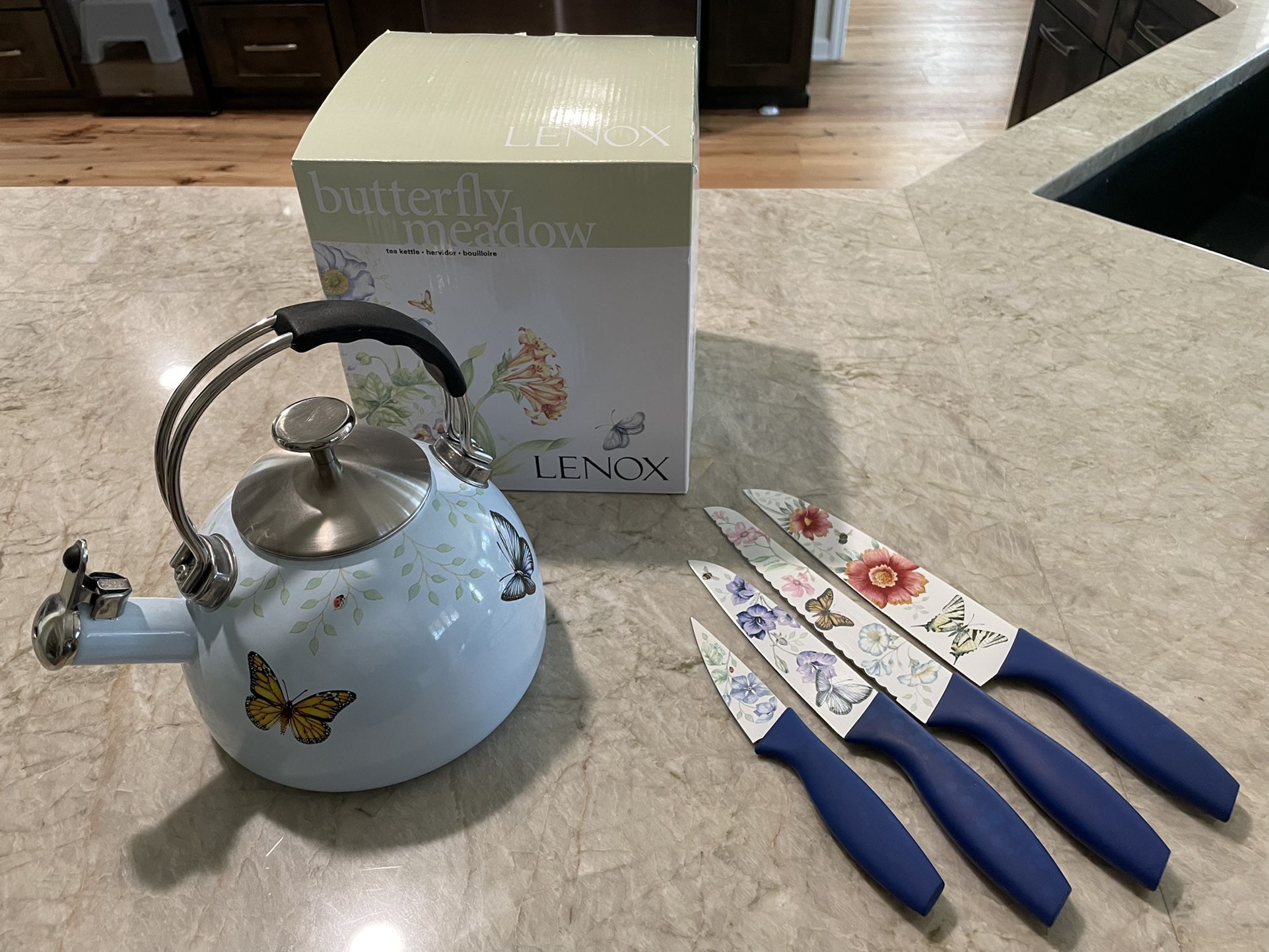 Lenox Tea Kettle & Knife Set