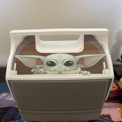 Limited Ed. Star Wars Baby Today 6 Can Igloo Cooler. 