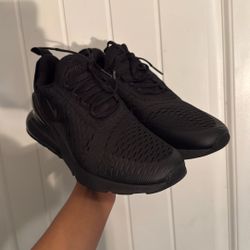 Nike Air Max 270
