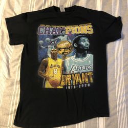 Washed Medium kobe bryant shirt