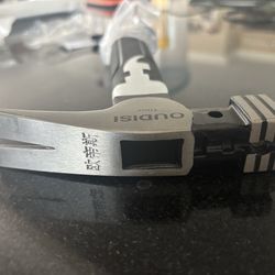 OUDISI High-Carbon Steel Claw Hammer – 10 oz