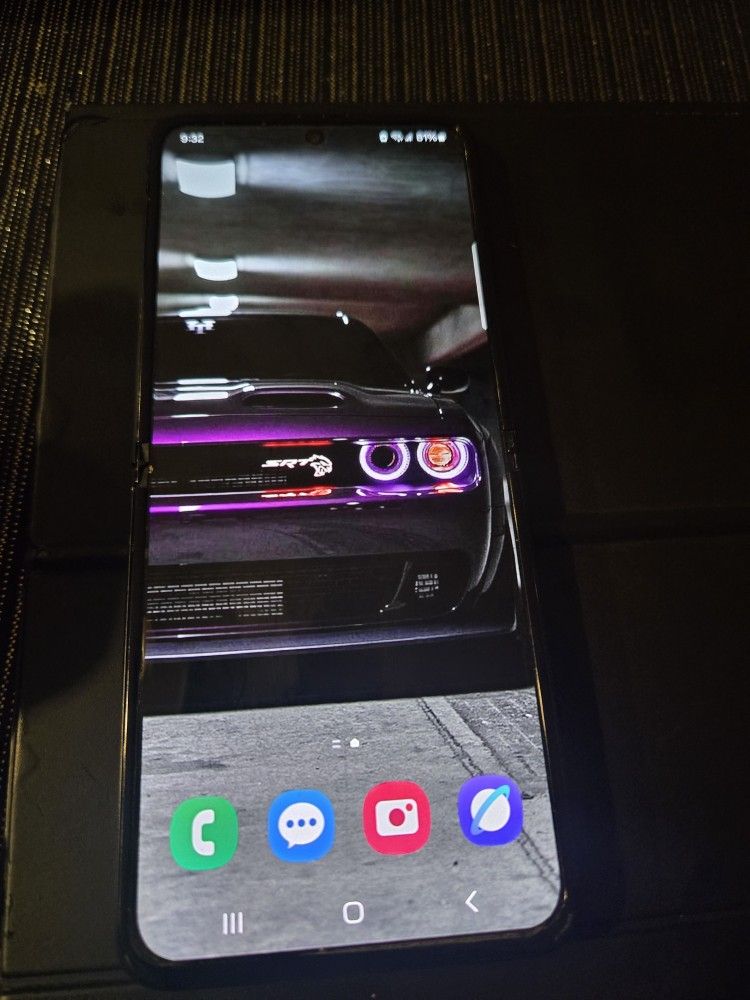 Samsung Galaxy Z Flip 3