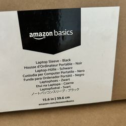 Brand New In box: Laptop Sleeve -black