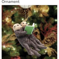 Otter Ornament 