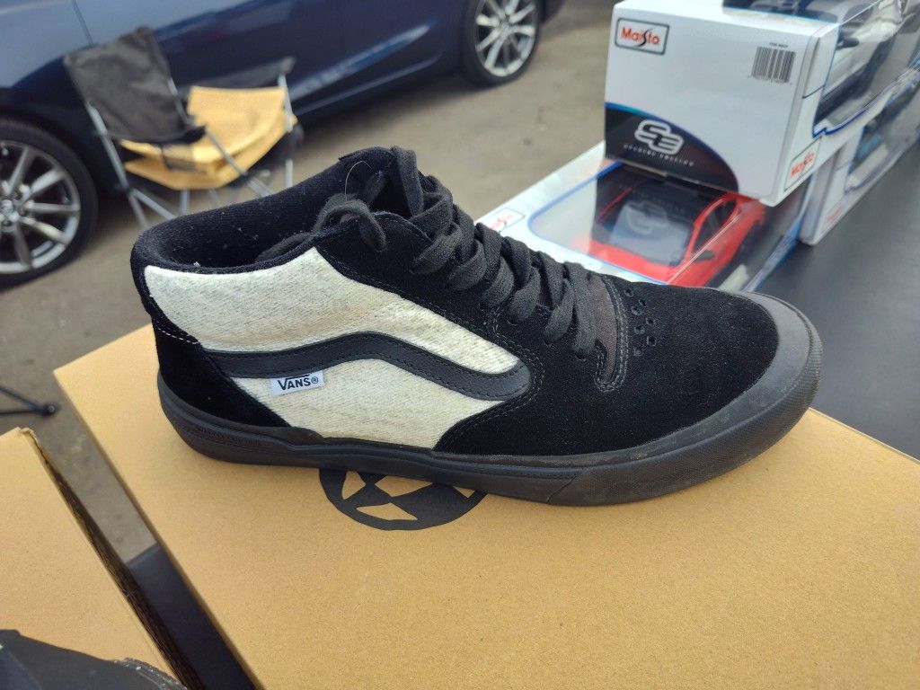 VANS MID TOP