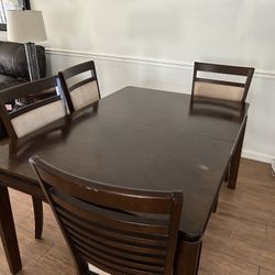 Dining Room Table With Extension And Four Chairs. 