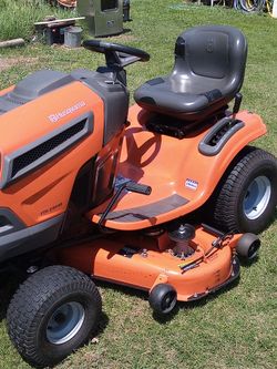48" Husqvarna 2021 275hrs