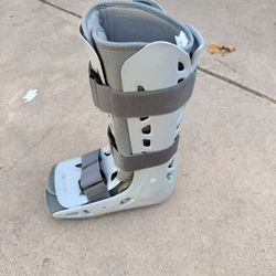 Aircast cast, leg, ankle, medical device, Large men’s, size 11,  Grey Walking Boot For Injury Medical Support On Ankle After Surgery