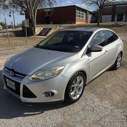 2014 Ford Focus Titanium Flex Fuel