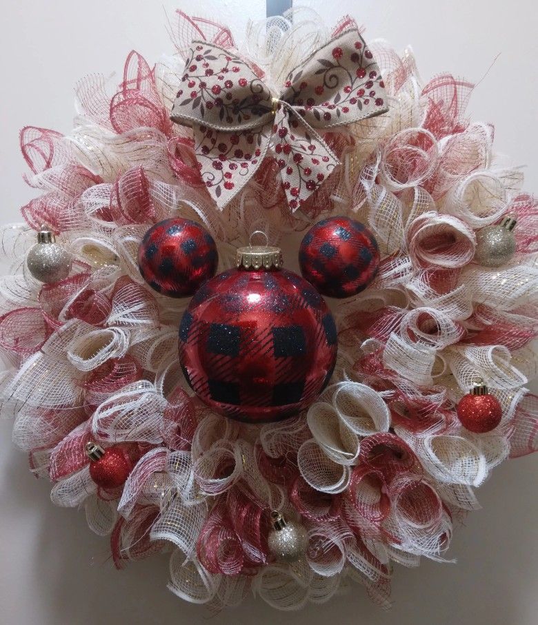 Disney Christmas Wreath 