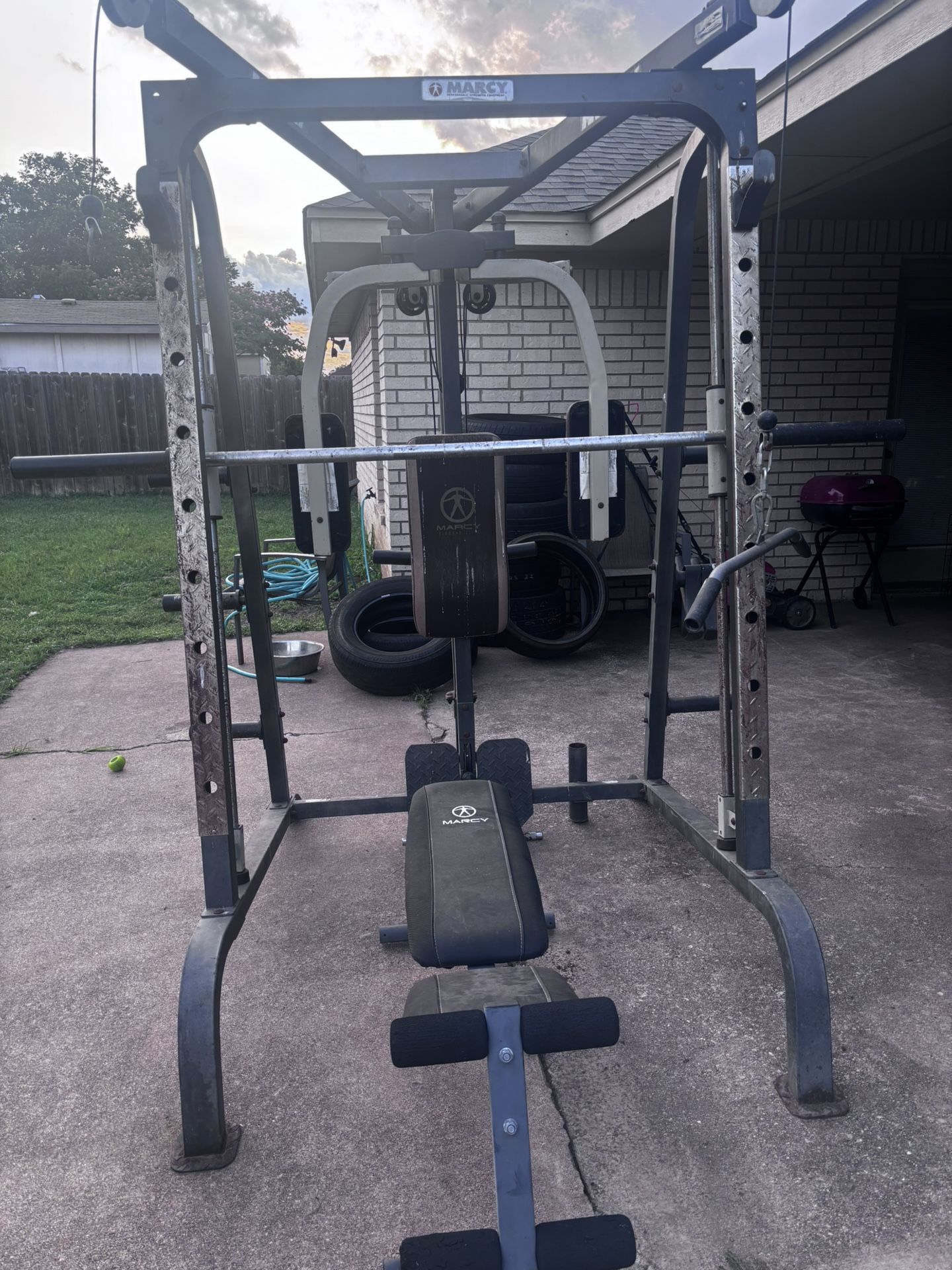 Workout 🏋️ Station With 3 Benches & 2 10 Pound Dumbells & Leg 🦵 Weights