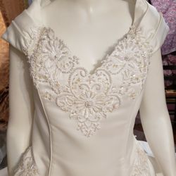 Wedding Gown White Beaded With Removable Bow  Size 12  