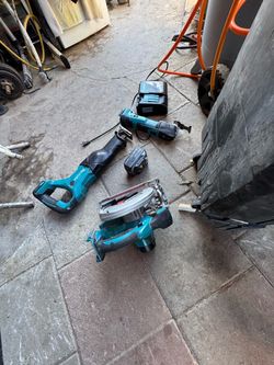 Makita tools combo 18 v. One battery and charger