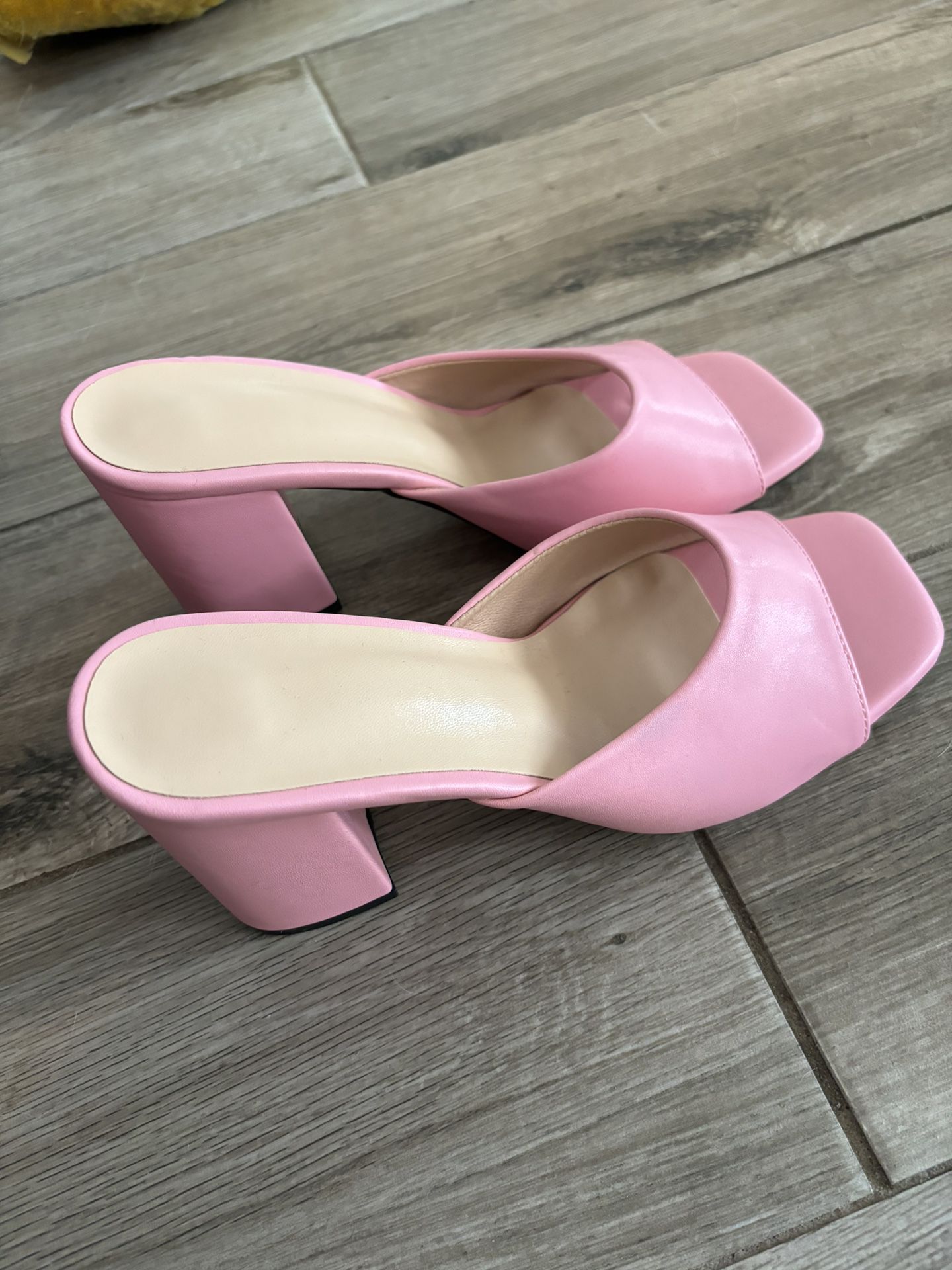 Women Shoes, Heels about 2.5inches, Pink, New Never Worn Outside, Size 37